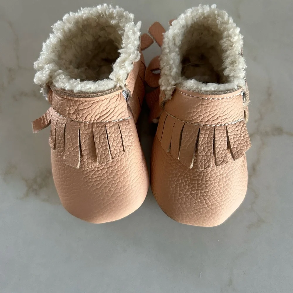 BirdRock Baby Sherpa Moccasins / Slippers‎ Size3=3/6 months